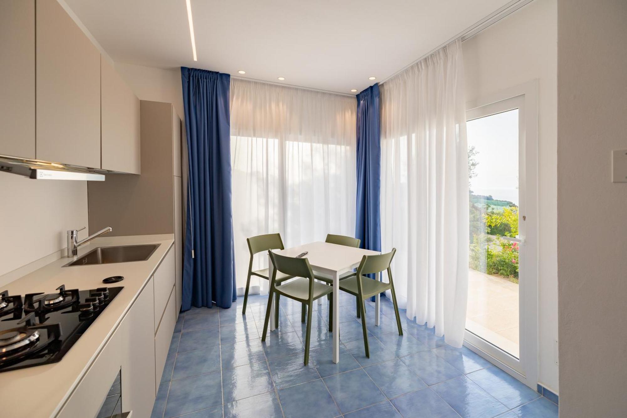 Aura Maris Beach Residence Mazzaforno Cefalú Exterior foto